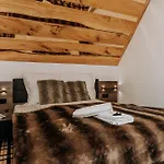 Royal House 木屋 *